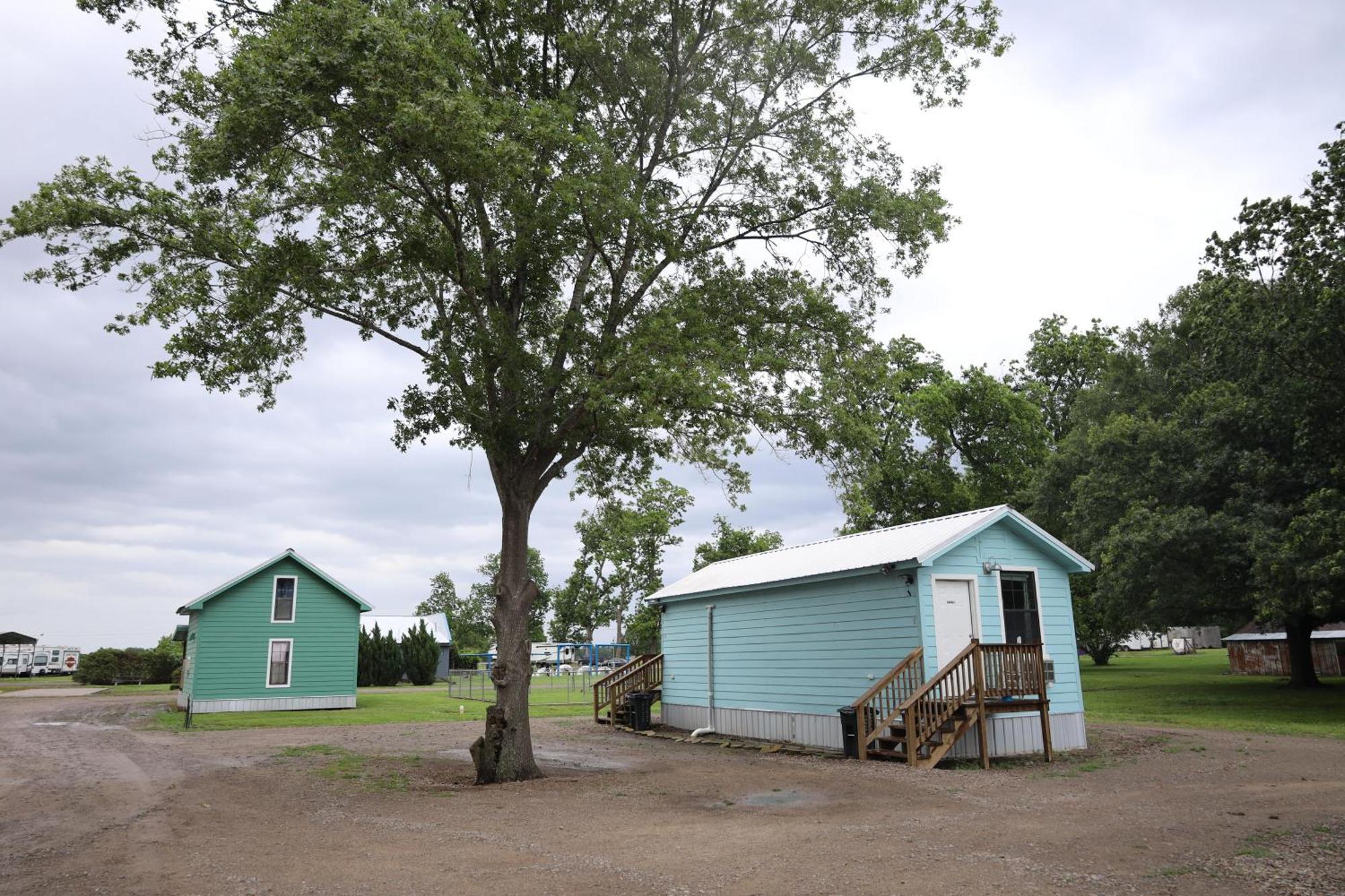 Turn On Inn Lake Village Exterior photo