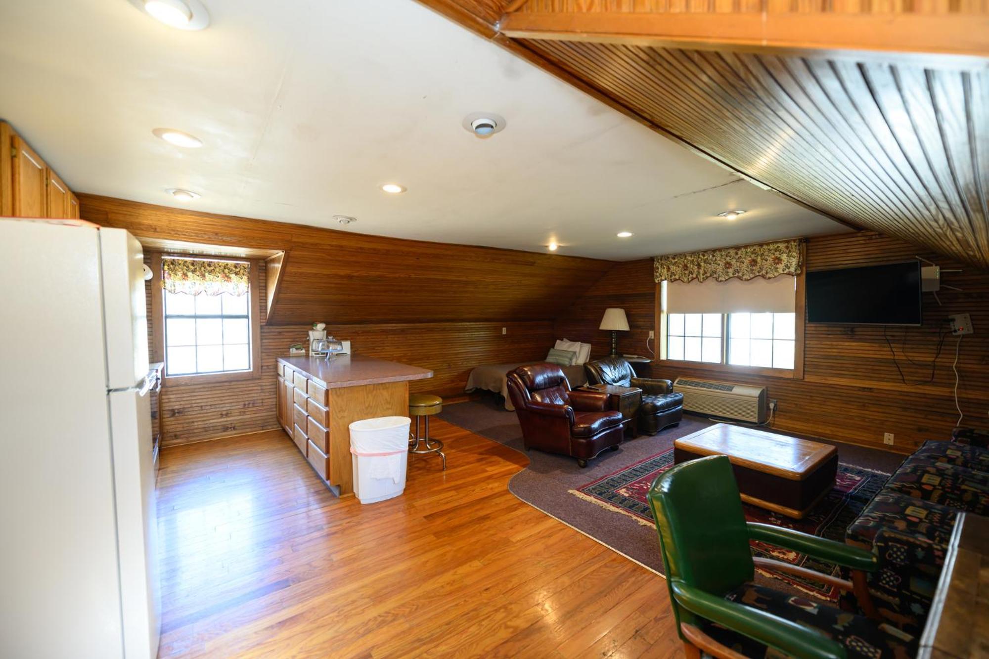 Turn On Inn Lake Village Room photo